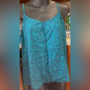Women’s Tank Top Size Small By DIP come with adjustable spaghetti straps